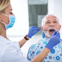 Man seeing dentist in Everett